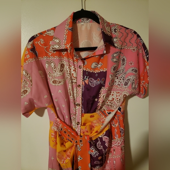 Callie Wrapped Bandana: Multicolor Paisley Button Up Sash Midi Dress - Picture 4 of 5